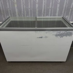 Sügavkülmkirst klaasidega Gram 135L 130x65x88cm