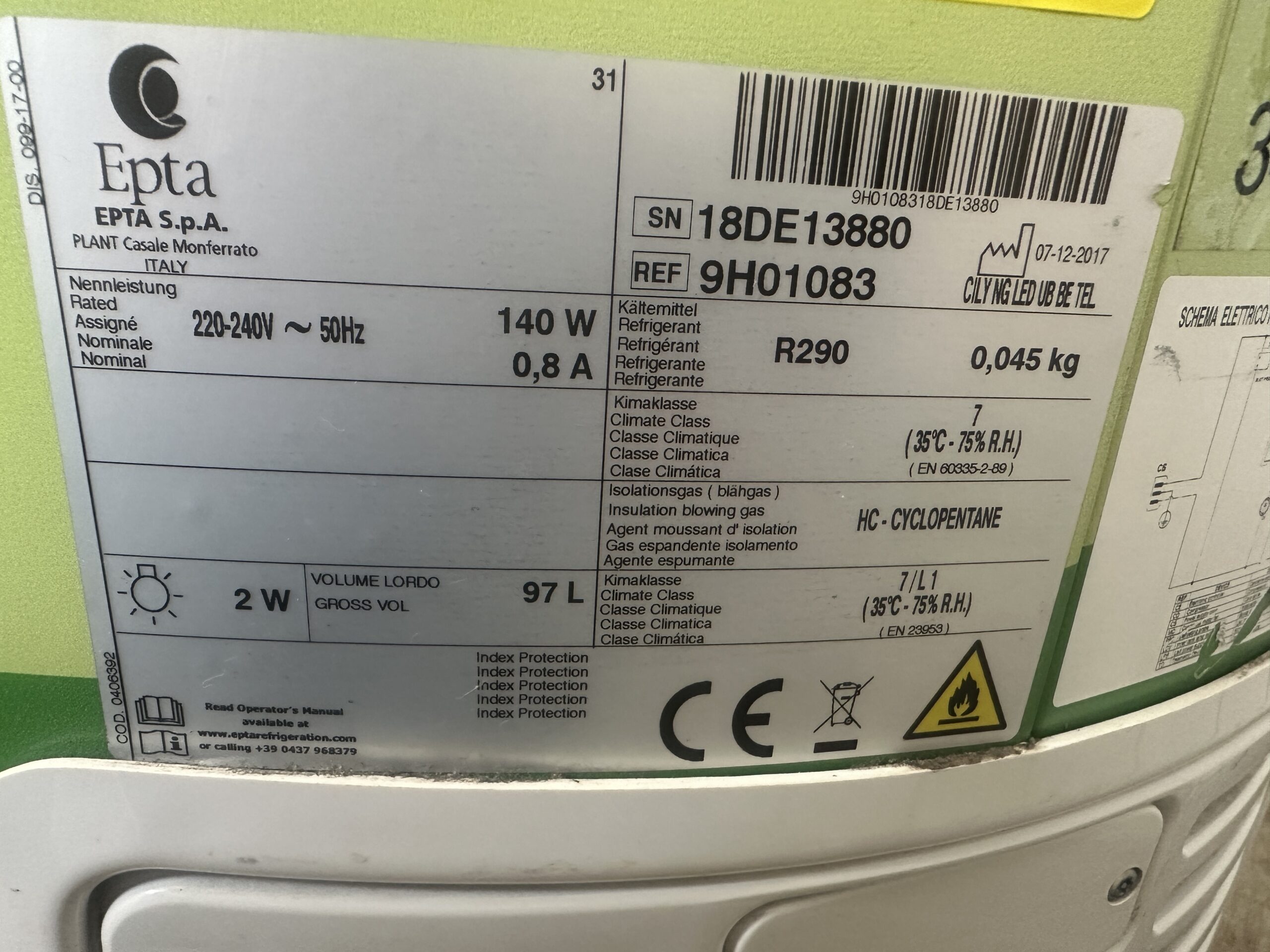 Sügavkülmik Led valgusega silinder 97L - Image 11