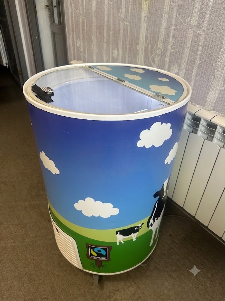 Sügavkülmik Led valgusega silinder 97L - Image 2