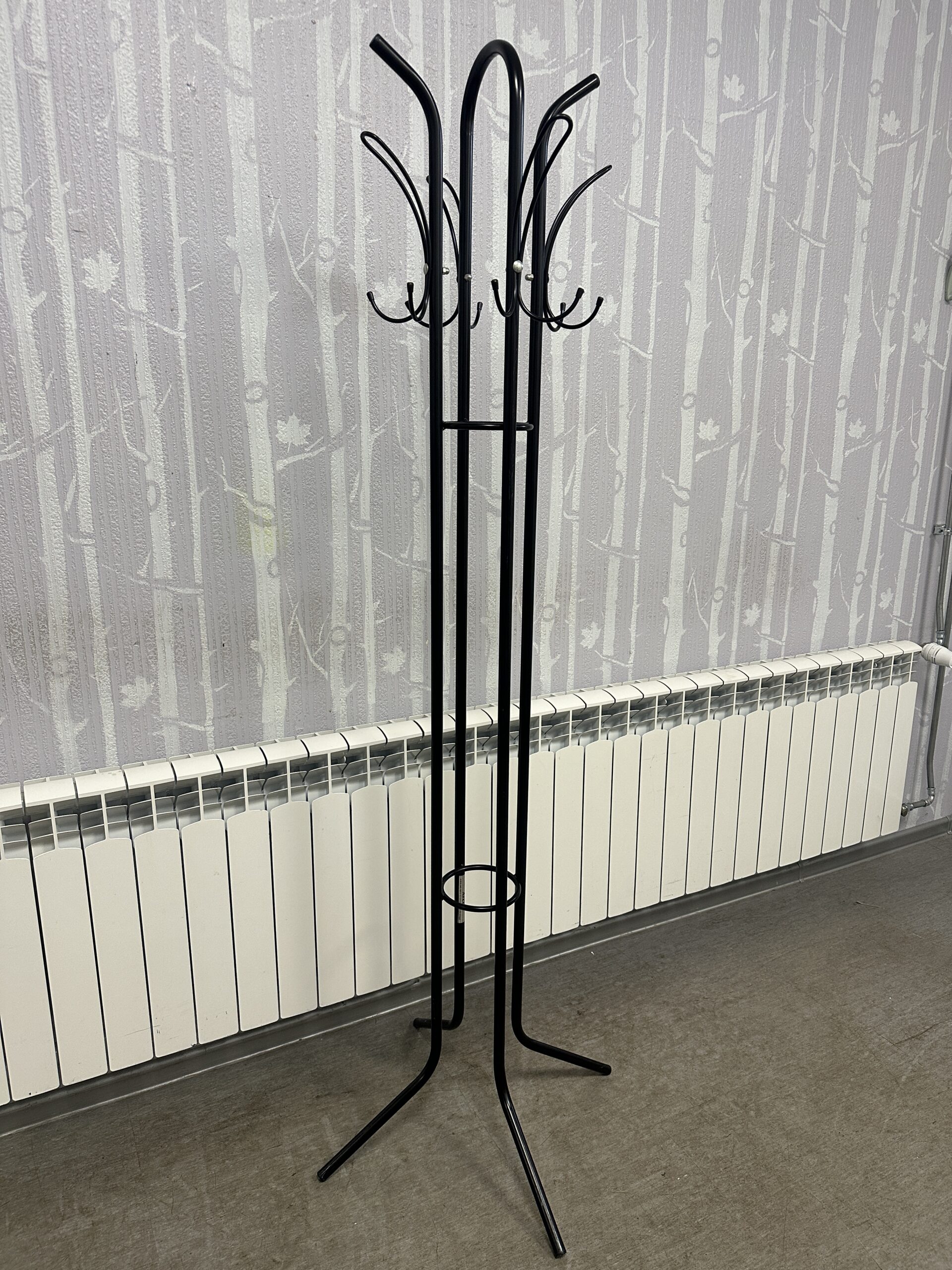 Metallist põrandanagi 63x63x185cm