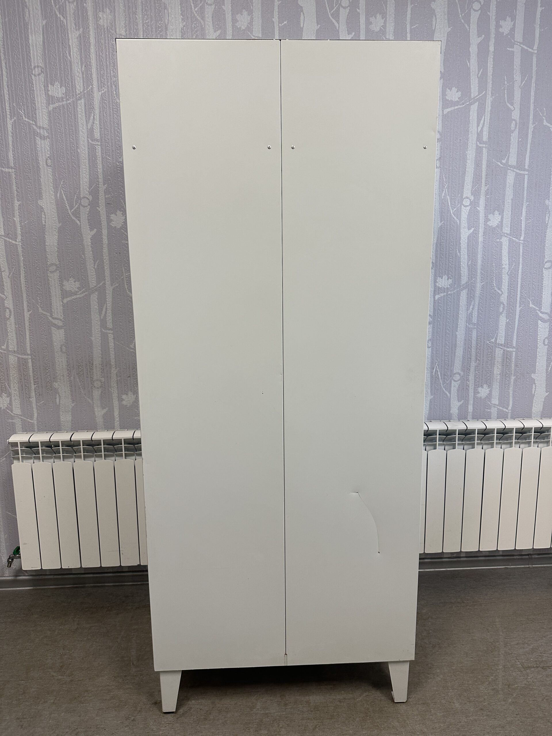 Valge garderoobikapp/metall riidekapp 2 uksega 80x54x192cm - Pilt 12