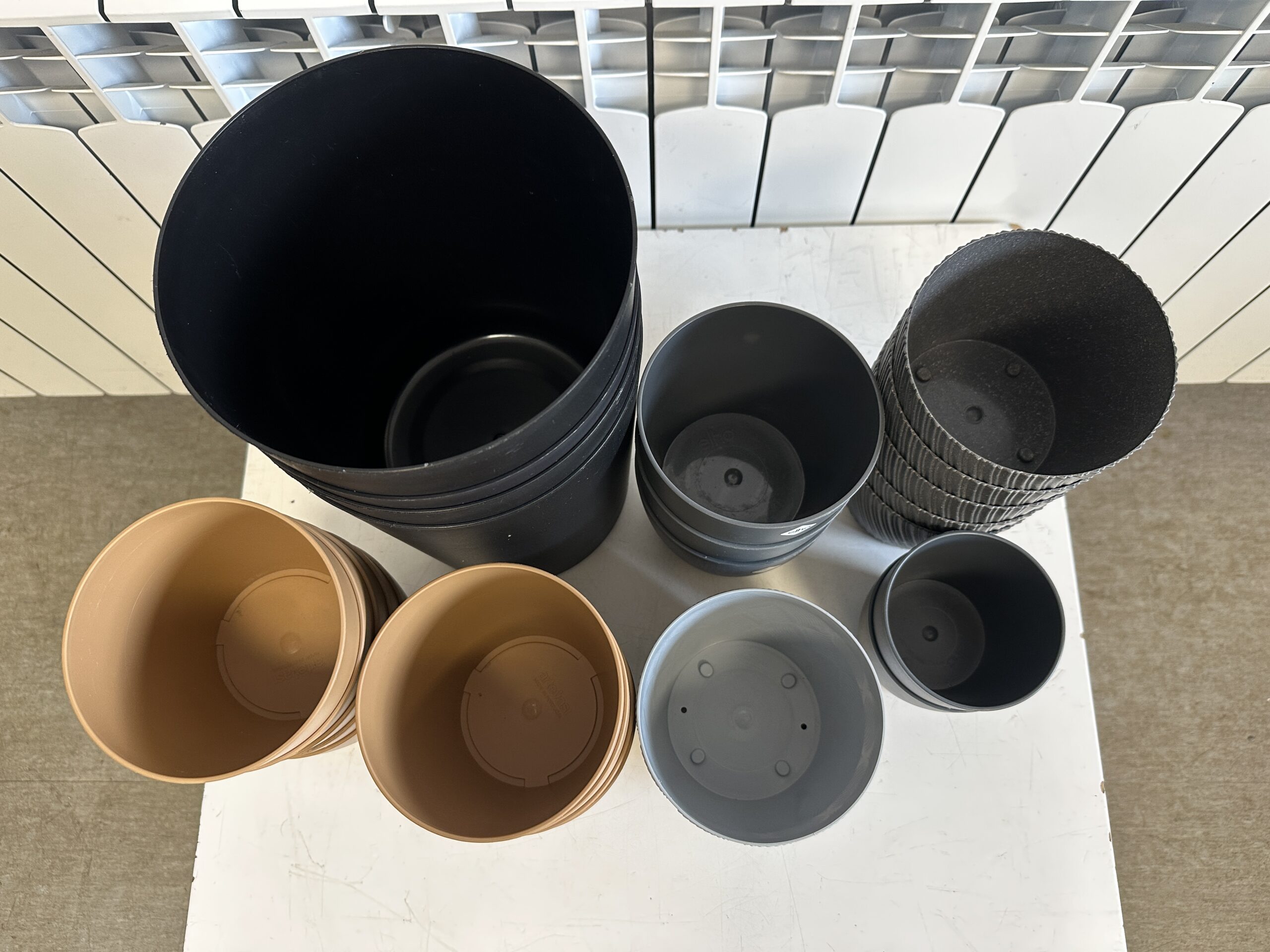 Plastikust lillepotid/ümbrispotid komplekt - Pilt 3
