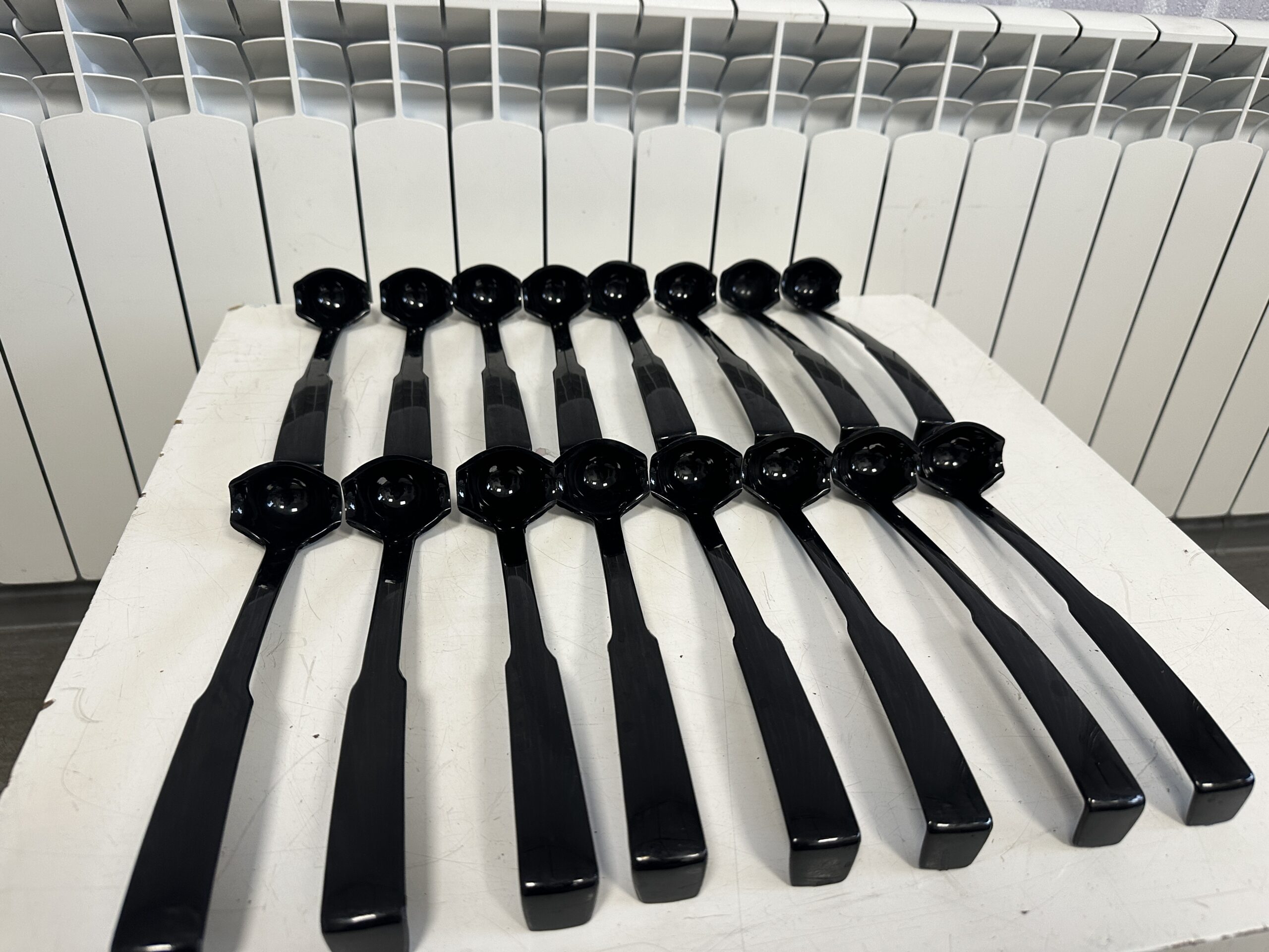 Musta värvi plastist serveerimiskulbid 16tk komplekt - Pilt 3