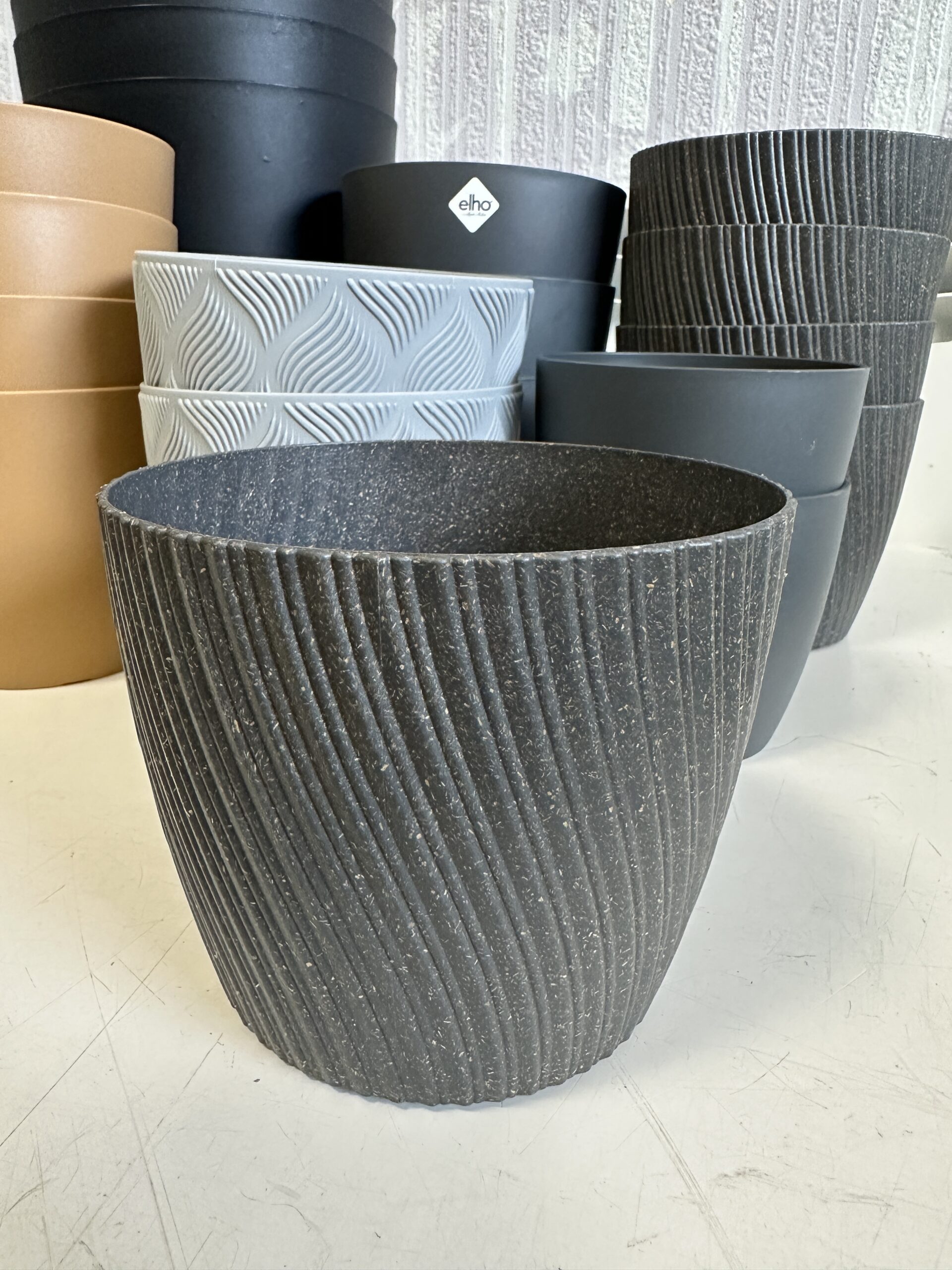 Plastikust lillepotid/ümbrispotid komplekt - Pilt 7